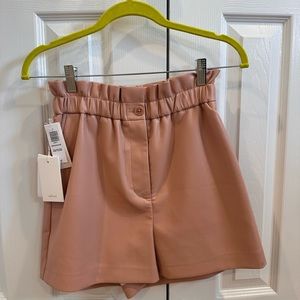 NWT Aritzia Tuscany rose vegan leather shorts